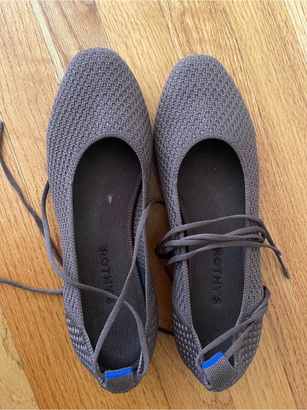Banana Republic Women's Gray Knit Lace-Up Flats
